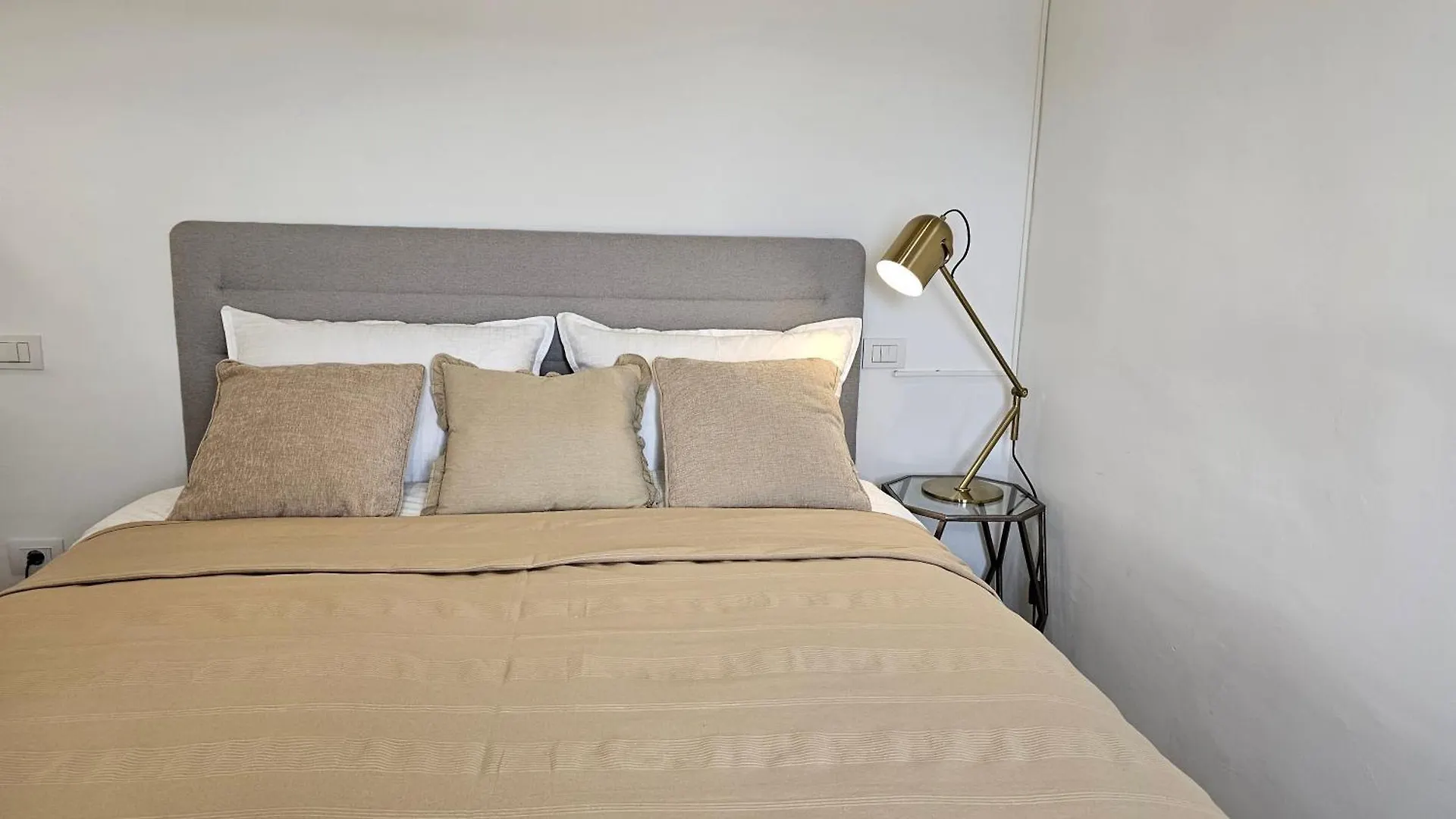 White Sea View - Two Bedroom Apartment Rovinj Croatia